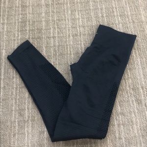Zyia Gray performance leggings size small